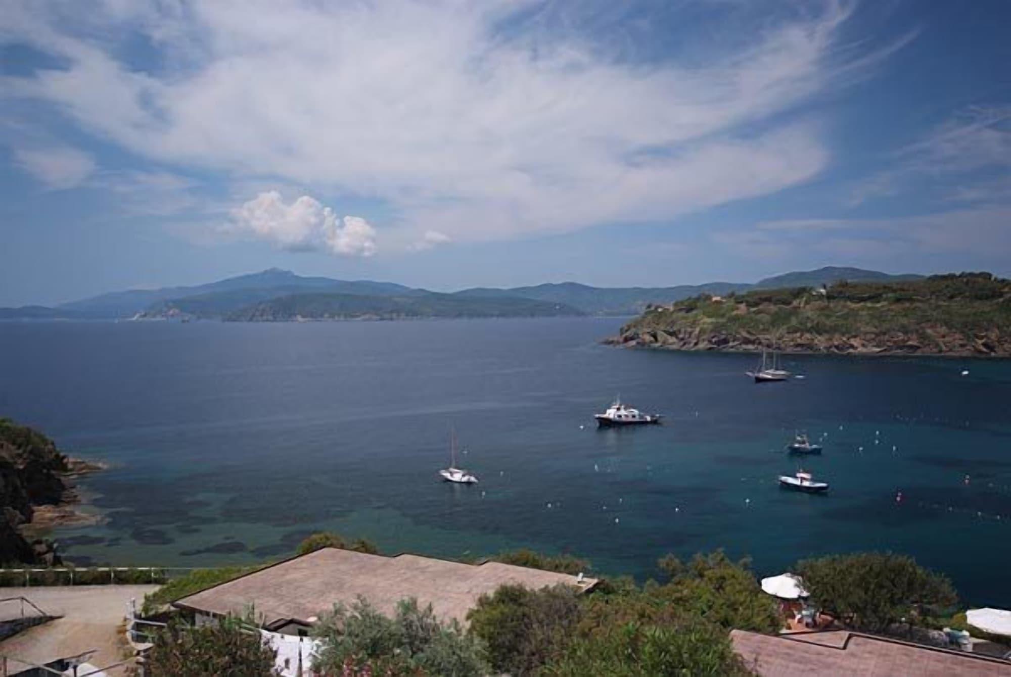 Hotel Dino Capoliveri  Bagian luar foto