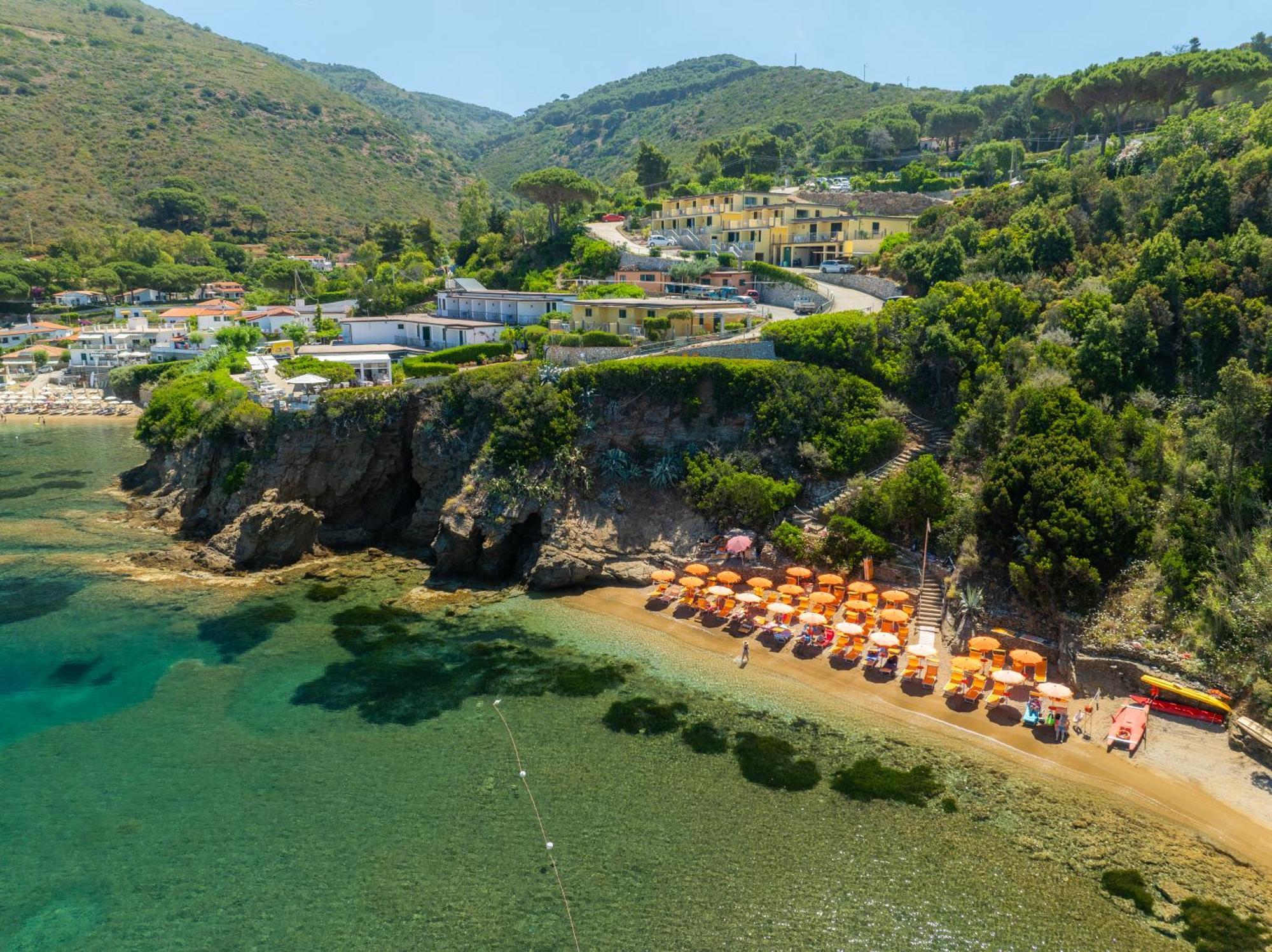 Hotel Dino Capoliveri  Bagian luar foto