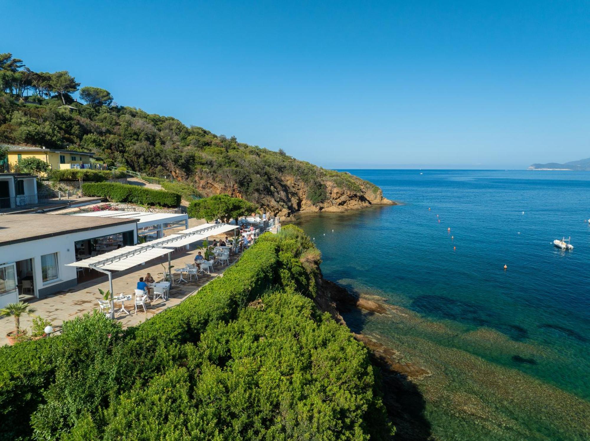 Hotel Dino Capoliveri  Bagian luar foto