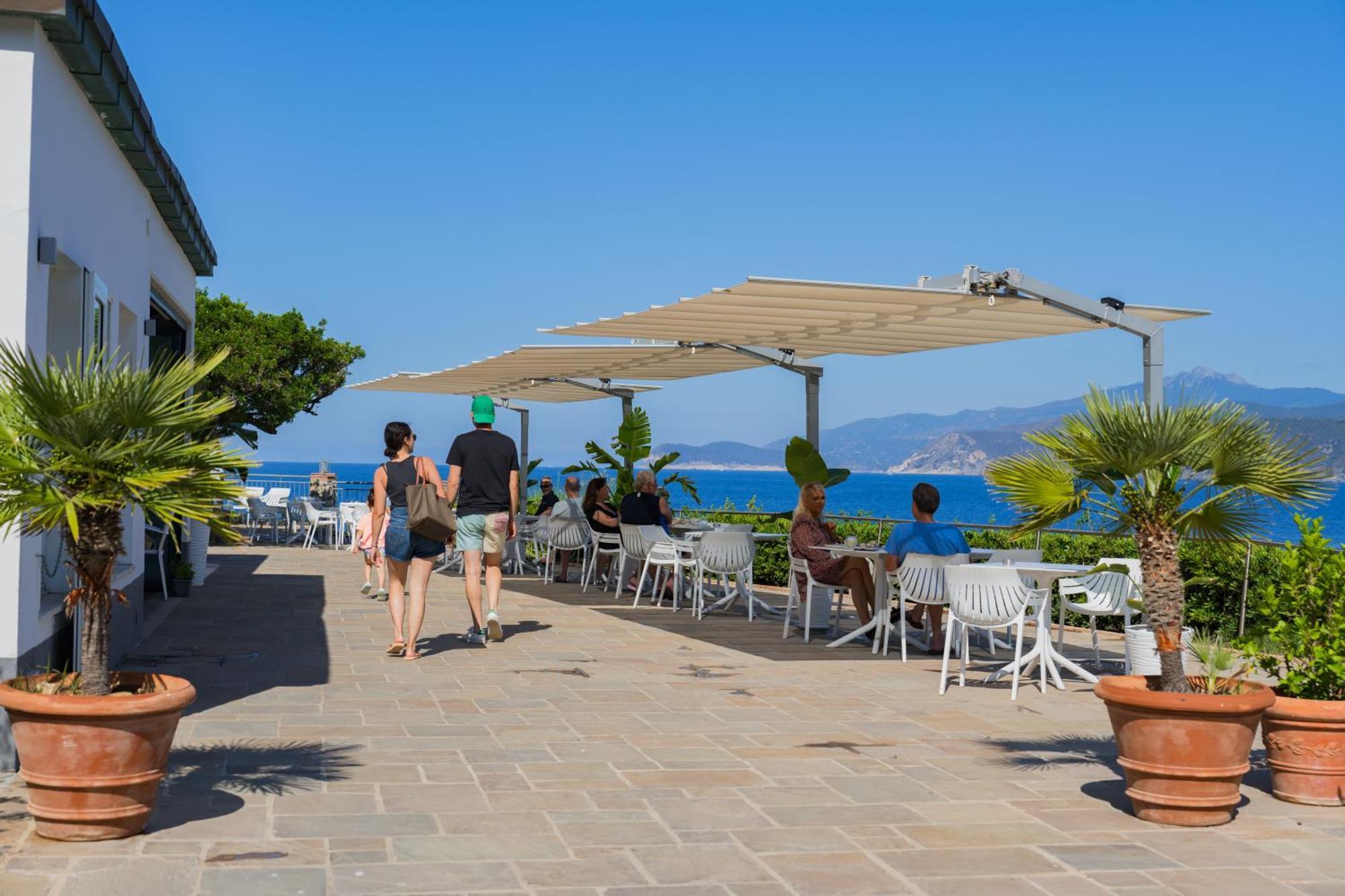 Hotel Dino Capoliveri  Bagian luar foto