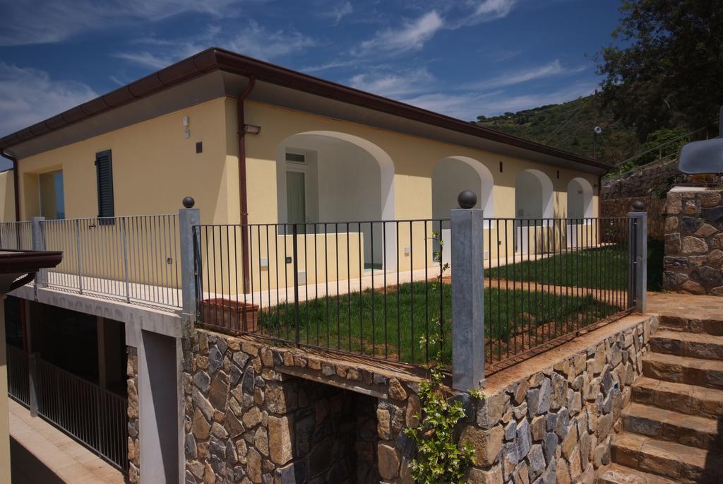 Hotel Dino Capoliveri  Bagian luar foto